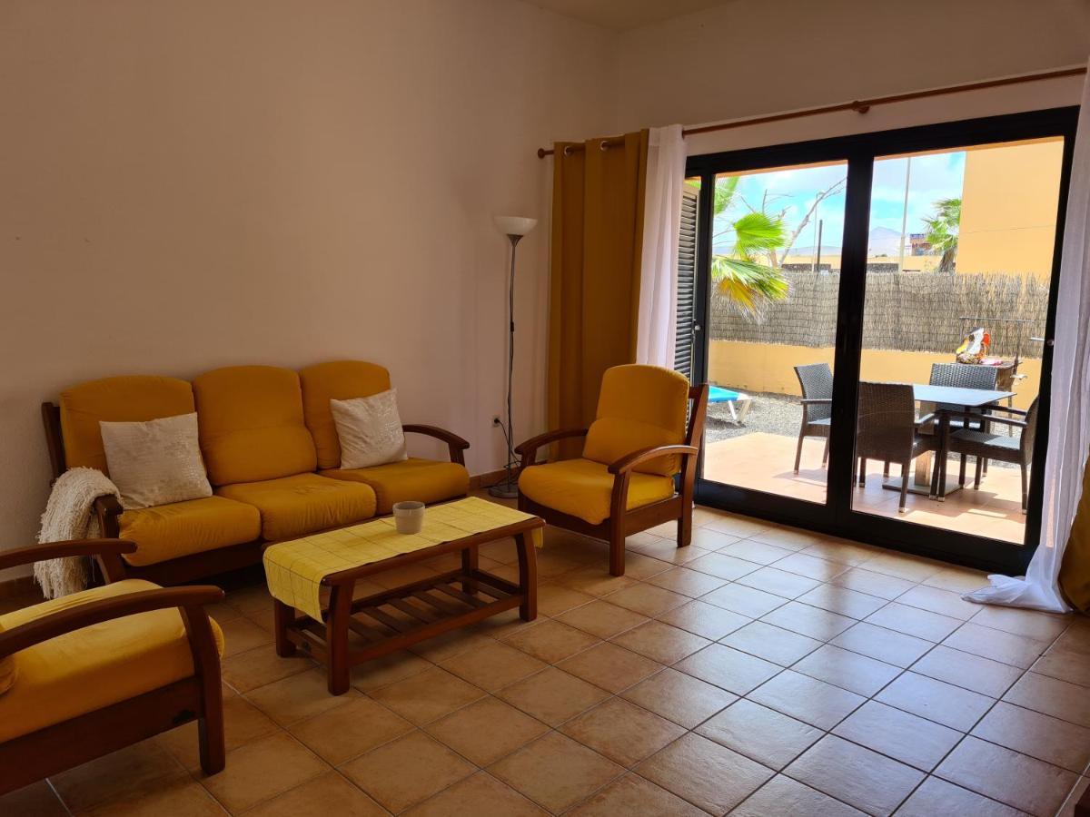 Amagante Hostel Corralejo Exterior photo