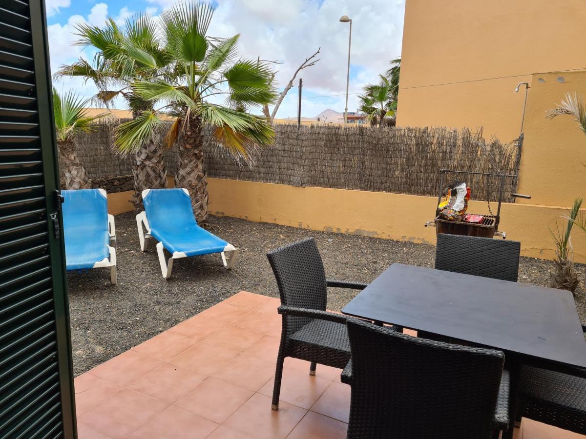 Amagante Hostel Corralejo Exterior photo